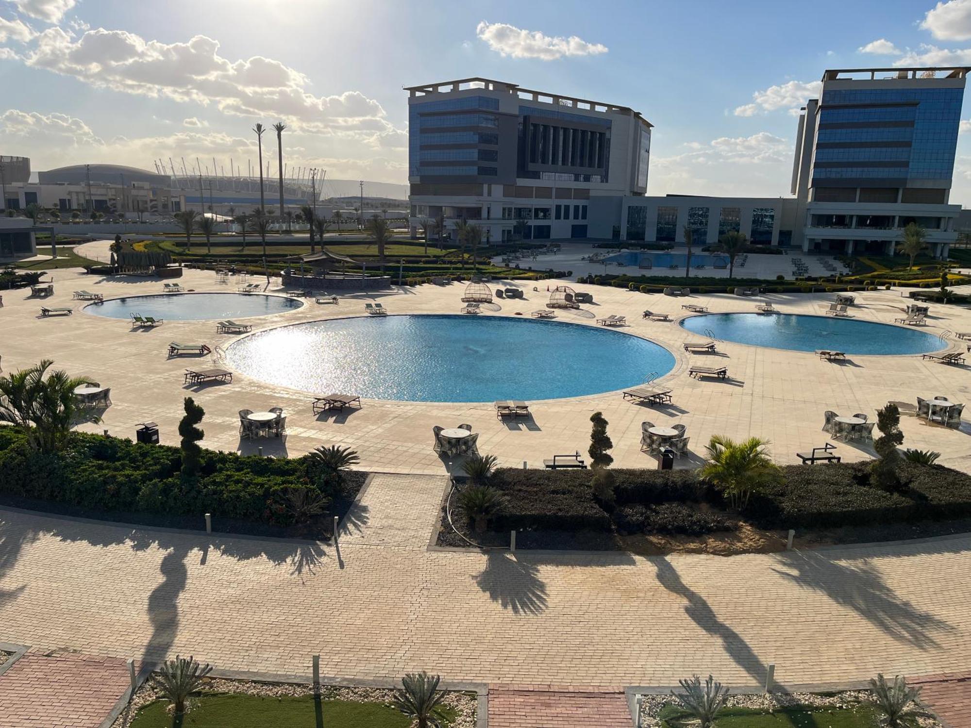 Tolip Olympic International City New Cairo Екстер'єр фото